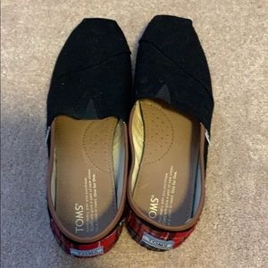 Toms Canvas Classic Women’s Size 7.5